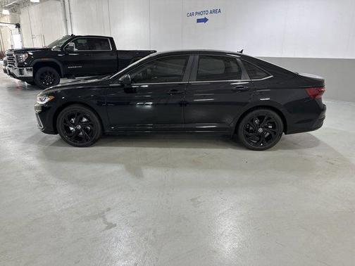 2026 Volkswagen Jetta 1.4T SE