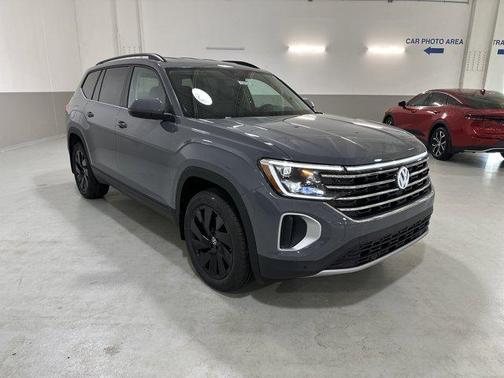 2026 Volkswagen Atlas 2.0T SE w/Technology 4MOTION