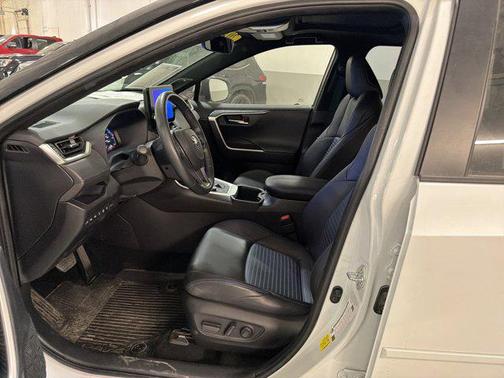 2024 Toyota RAV4 Hybrid SE