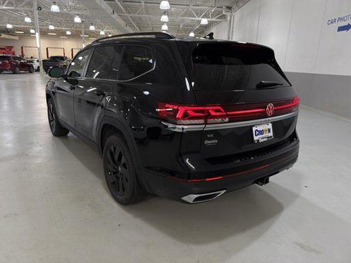 2026 Volkswagen Atlas 2.0T SE w/Technology 4MOTION