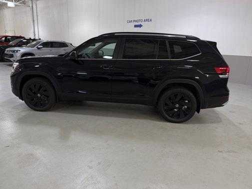 2026 Volkswagen Atlas 2.0T SE w/Technology 4MOTION