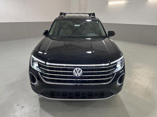 2025 Volkswagen Atlas 2.0T SE w/Technology 4MOTION