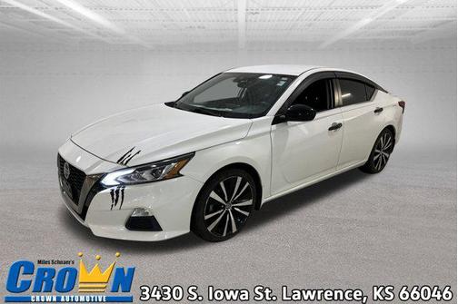 2021 Nissan Altima SR FWD