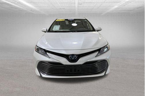 2020 Toyota Camry Hybrid XLE