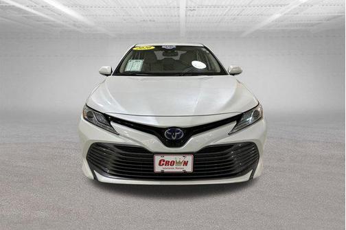 2020 Toyota Camry Hybrid XLE
