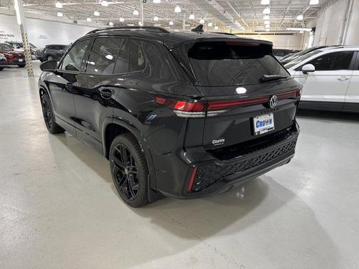 2025 Volkswagen Tiguan 2.0T SE R-Line Black 4MOTION