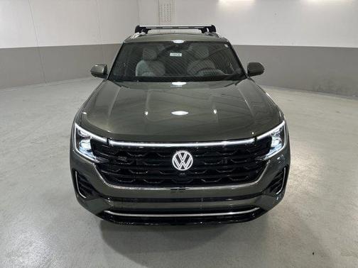 2026 Volkswagen Atlas Cross Sport 2.0T SEL Premium
