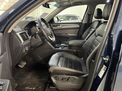 2023 Volkswagen Atlas 3.6L SEL Premium