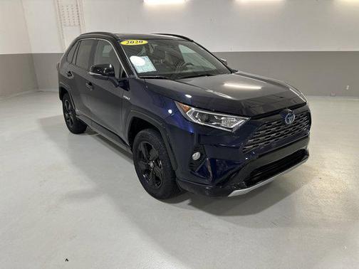 2020 Toyota RAV4 Hybrid SE