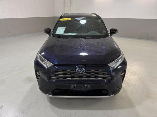 2020 Toyota RAV4 Hybrid SE