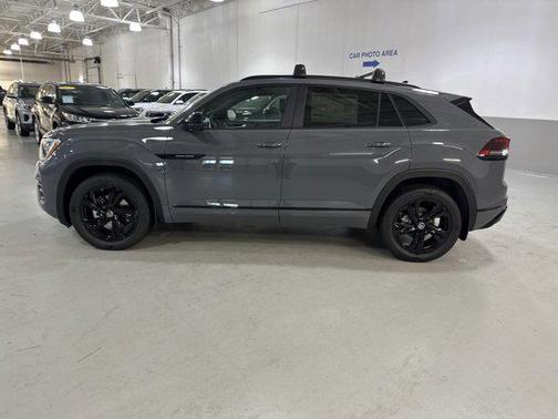 2026 Volkswagen Atlas Cross Sport 2.0T SEL