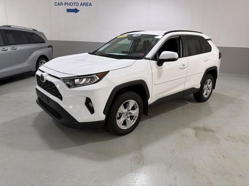 Super White 2020 Toyota RAV4 XLE