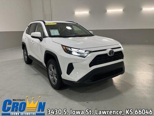 2025 Toyota RAV4 Hybrid XLE
