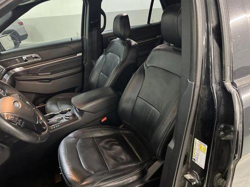 Shadow Black 2018 Ford Explorer Limited