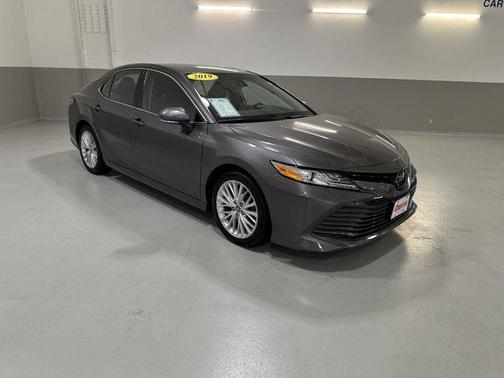 2019 Toyota Camry XLE