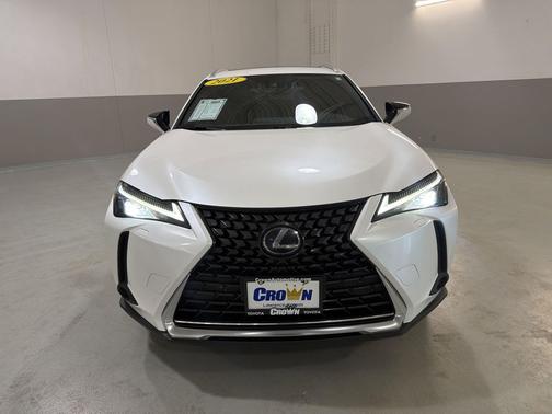 Eminent White Pearl 2021 Lexus UX 250h Base