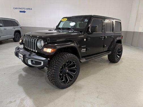 Black Clearcoat 2021 Jeep Wrangler Unlimited Sahara