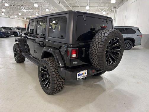 Black Clearcoat 2021 Jeep Wrangler Unlimited Sahara
