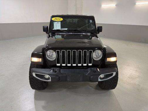 Black Clearcoat 2021 Jeep Wrangler Unlimited Sahara