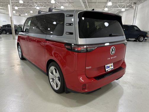 2025 Volkswagen ID. Buzz Pro S Plus with 4MOTION