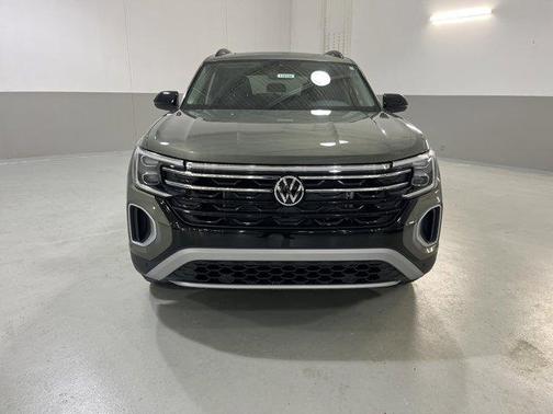 2026 Volkswagen Atlas Peak Edition