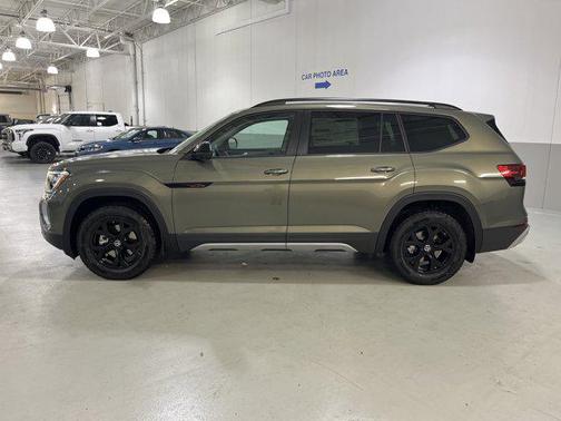 2026 Volkswagen Atlas Peak Edition