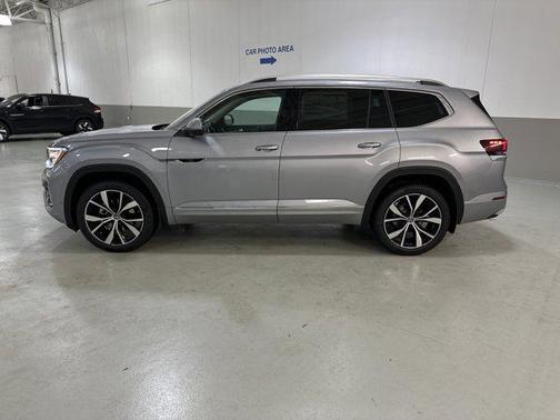 2026 Volkswagen Atlas 2.0T SEL Premium R-Line 4MOTION