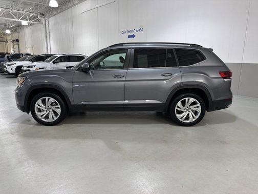 2023 Volkswagen Atlas 2.0T SE w/Technology