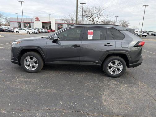 2025 Toyota RAV4 Hybrid SE