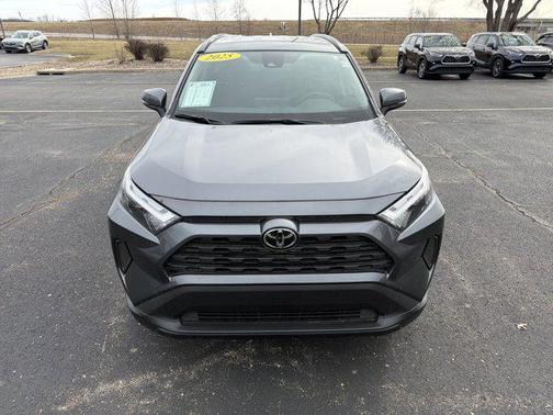 2025 Toyota RAV4 Hybrid SE