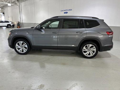 2021 Volkswagen Atlas 3.6L SE w/Technology