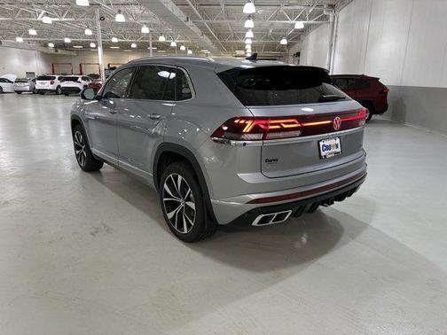 2025 Volkswagen Atlas Cross Sport 2.0T SEL Premium