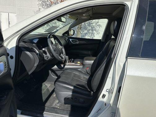 2019 Nissan Pathfinder Platinum