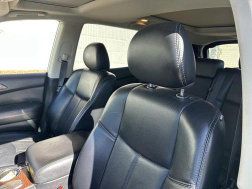 2019 Nissan Pathfinder Platinum