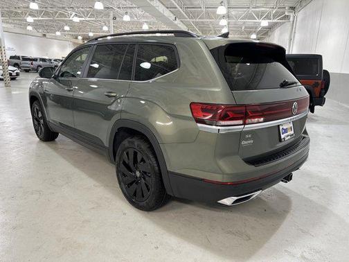 2026 Volkswagen Atlas 2.0T SE w/Technology 4MOTION