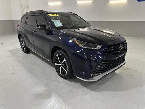 2022 Toyota Highlander XSE