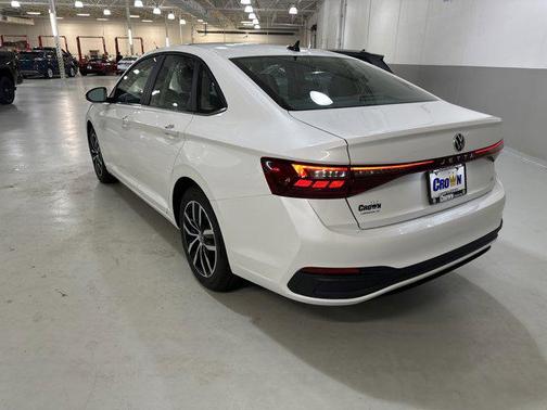 2026 Volkswagen Jetta 1.4T SE