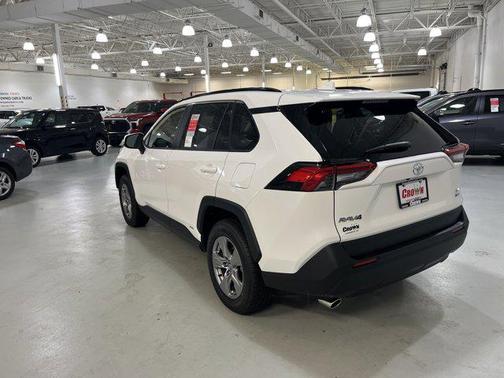 2025 Toyota RAV4 Hybrid XLE