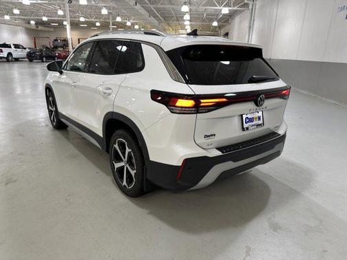 2025 Volkswagen Tiguan 2.0T SE 4MOTION