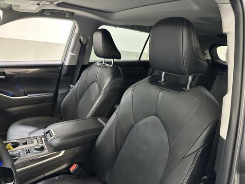 2022 Toyota Highlander Limited