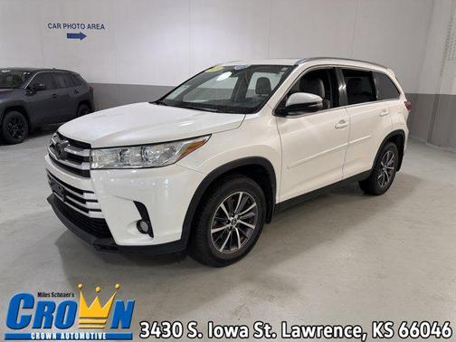 Blizzard Pearl 2019 Toyota Highlander XLE
