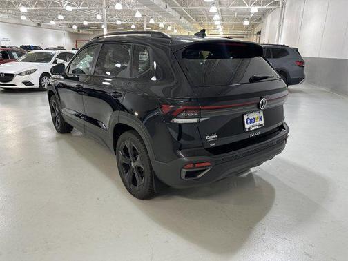 2025 Volkswagen Taos 1.5T SE Black