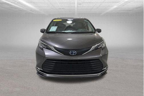 2021 Toyota Sienna XLE 7 Passenger