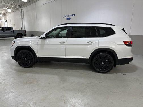 2026 Volkswagen Atlas 2.0T SE w/Technology 4MOTION