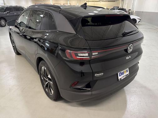 Mythos Black Metallic 2021 Volkswagen ID.4 Pro S
