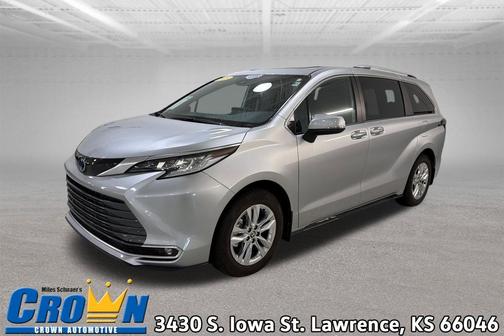 Celestial Silver Metallic 2025 Toyota Sienna Limited