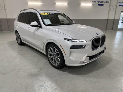 2024 BMW X7 xDrive40i