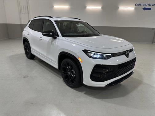 2026 Volkswagen Tiguan 2.0T SE R-Line Black 4MOTION