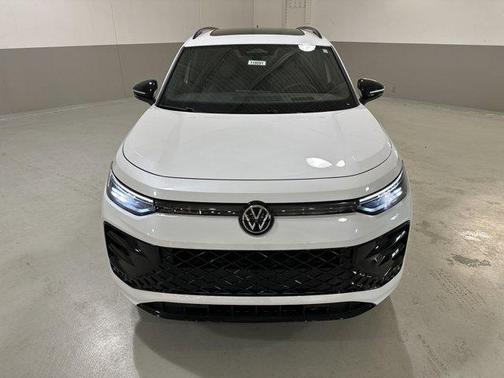 2026 Volkswagen Tiguan 2.0T SE R-Line Black 4MOTION