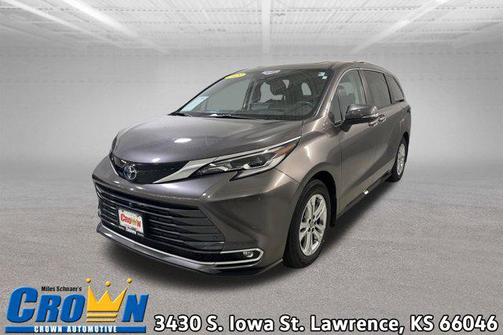 2023 Toyota Sienna Platinum
